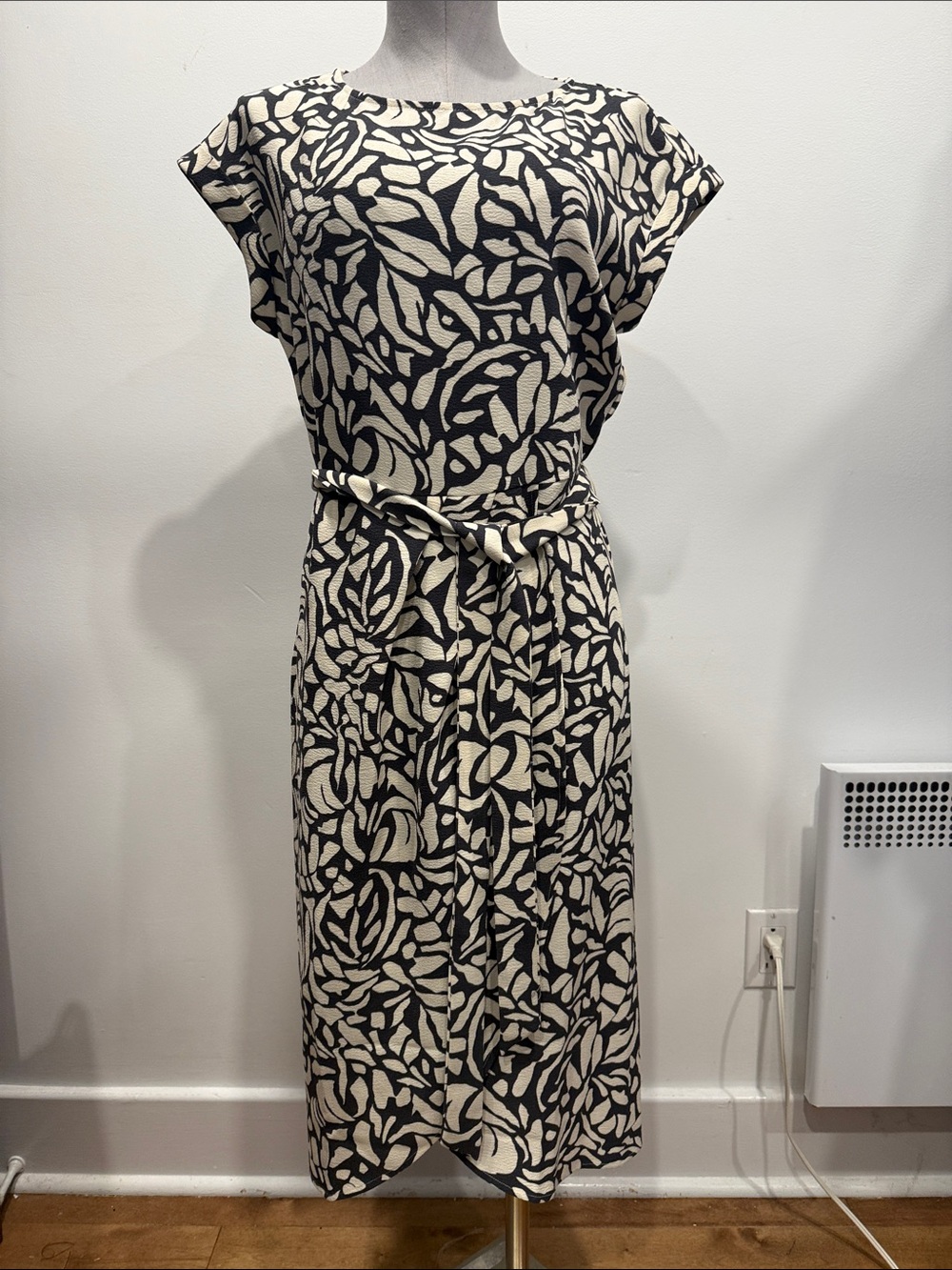 Reitmans Black & White Floral Print Dress Medium
